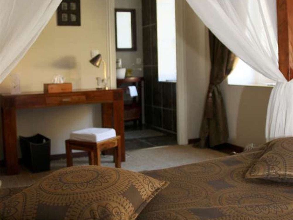 Chateau De Puyrigaud Bed & Breakfast Léoville Екстериор снимка